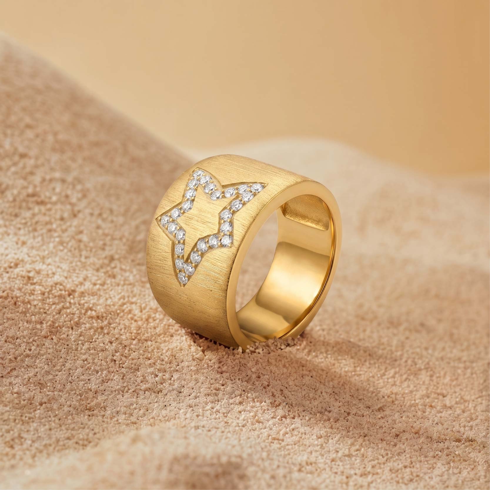 925 Silver Electroplated 18K Gold Wide Brushed Star Zircon Ring