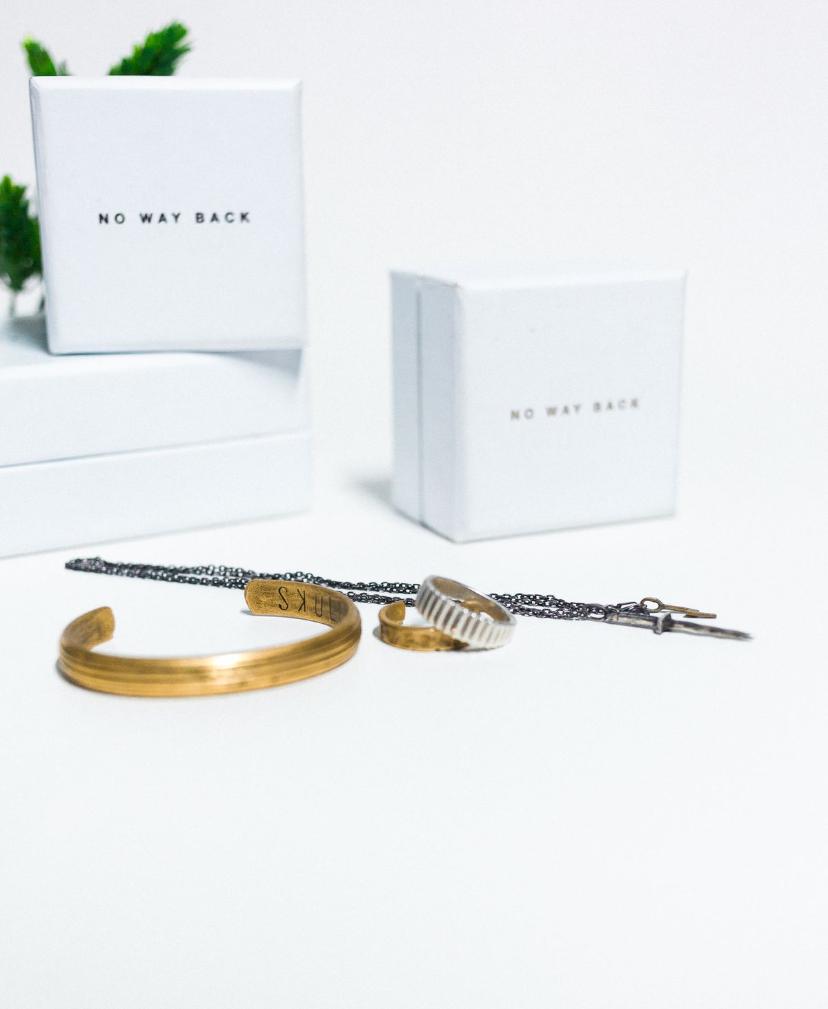 Gold plated and rhodium plated silver jewelry finish comparison